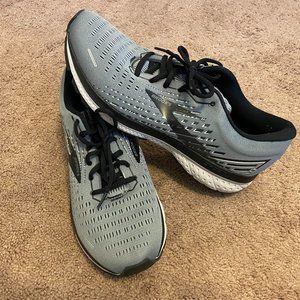 Brooks Ghost 13 Grey and Black Size 12